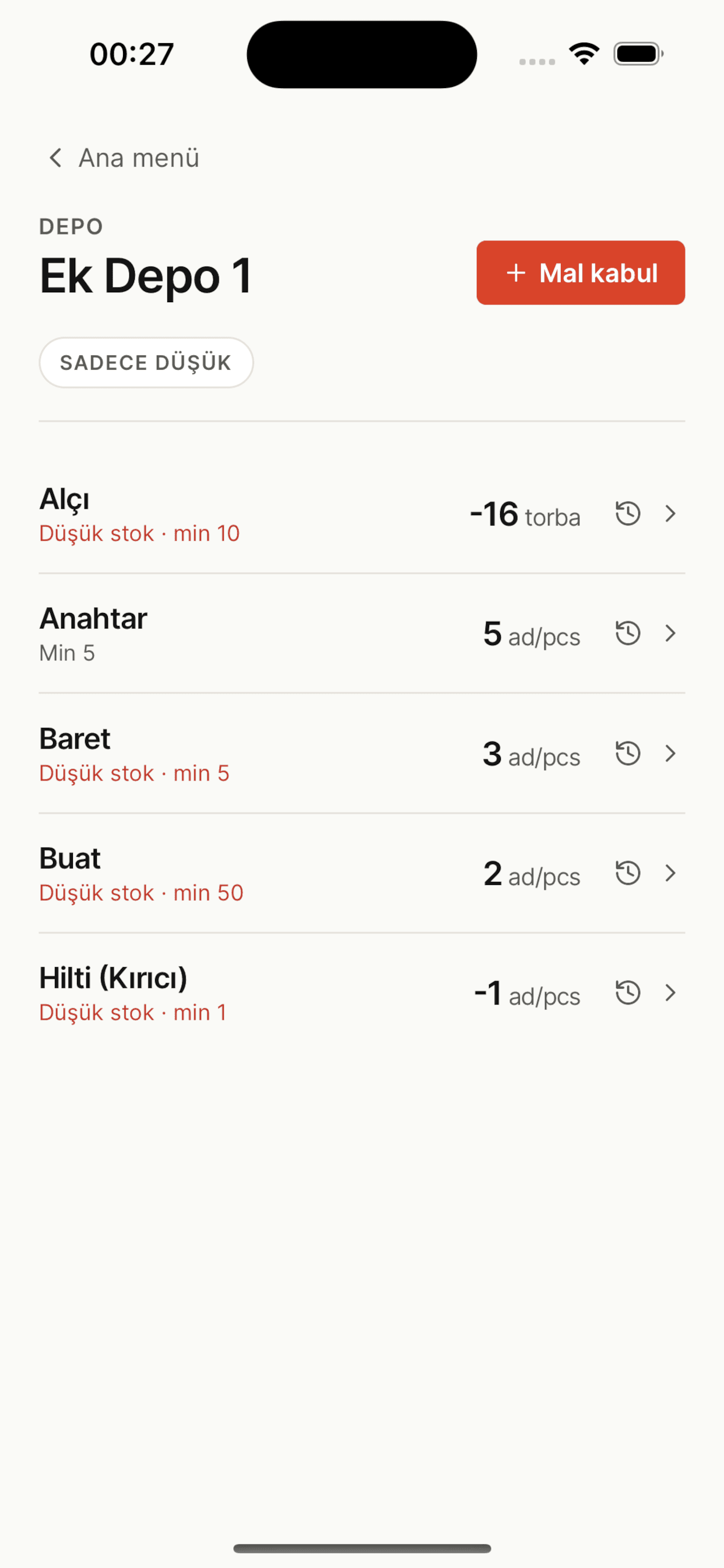 Depo ekranı — ürün listesi ve düşük stok uyarıları